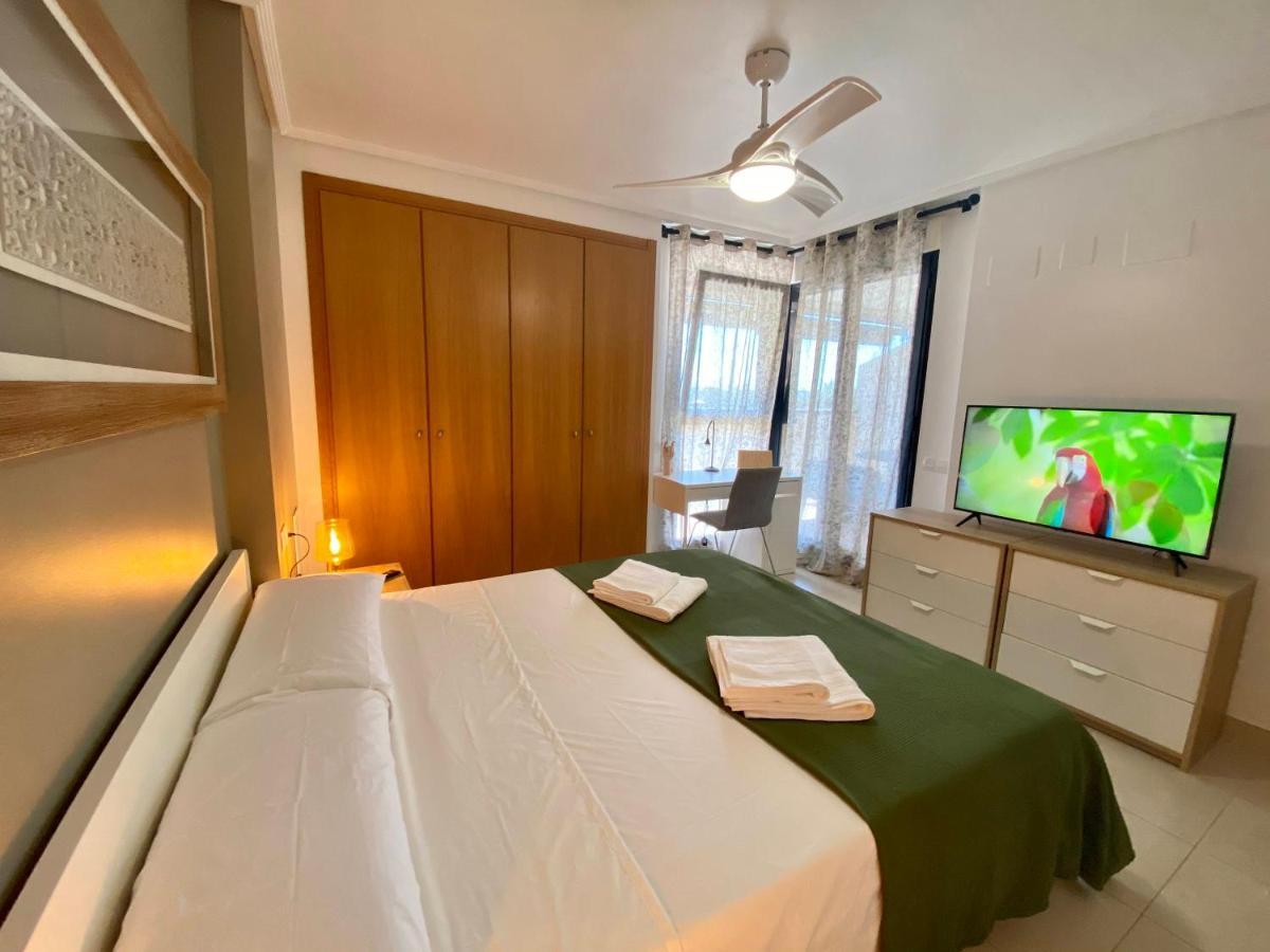 M & B Beach Apartment Valencia Exteriör bild