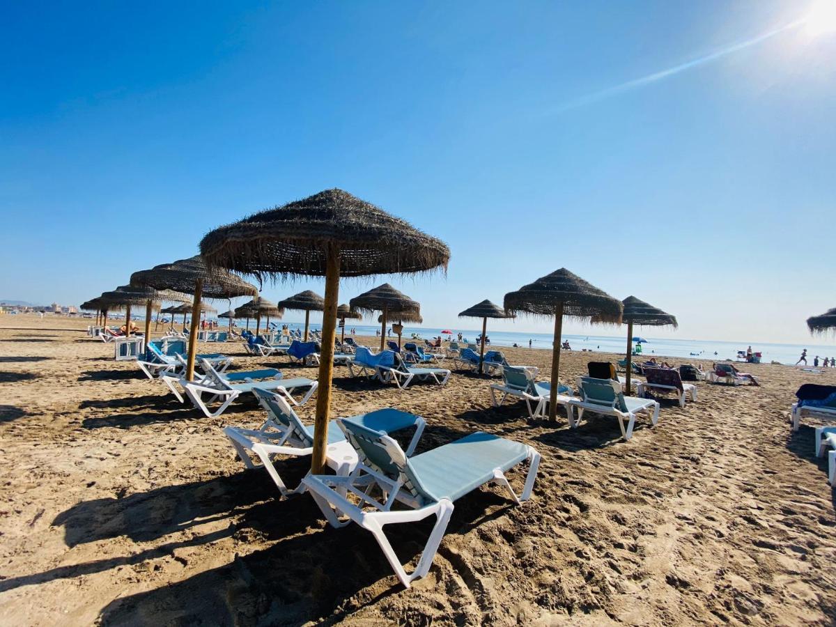 M & B Beach Apartment Valencia Exteriör bild