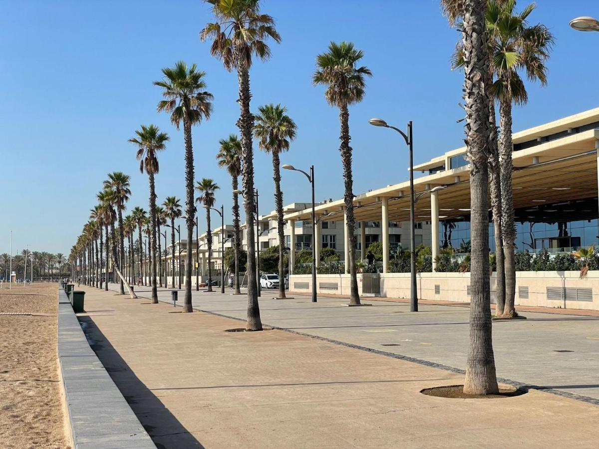 M & B Beach Apartment Valencia Exteriör bild